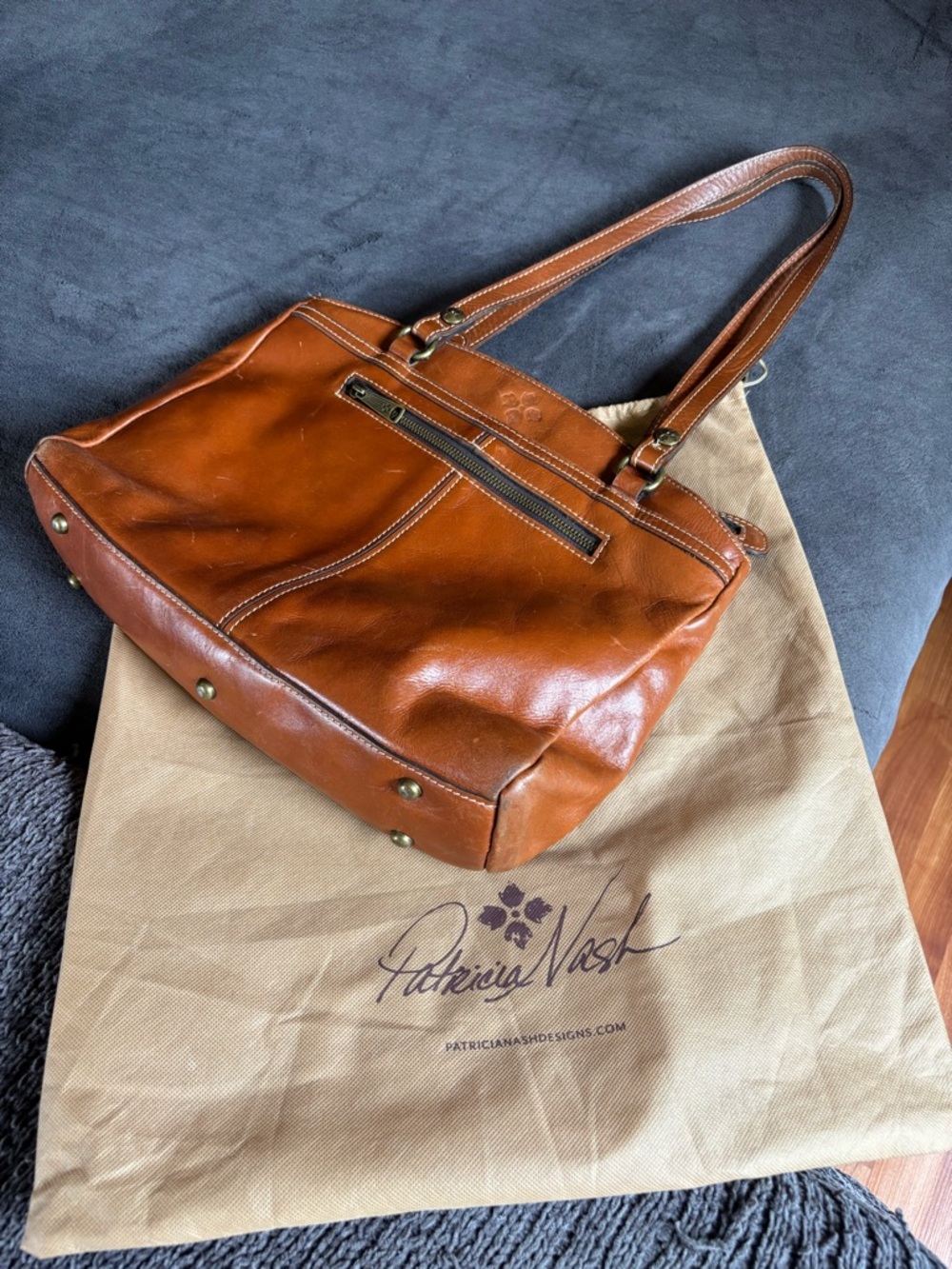 Patricia Nash Poppy Tote (Poppy Satchel), Heritage Tan Full Grain Leather Purse - Picture 2 of 16